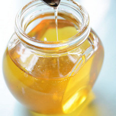 mangiare miele, aprire vasetto di miele